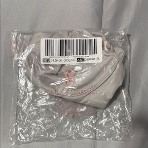 NWT Victoria's Secret Soft Gray Bra 34C